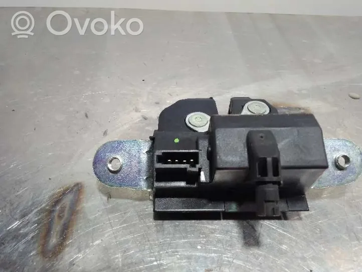 Opel Astra K Tailgate lock latch 39021416