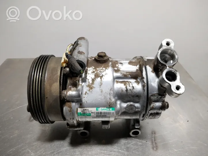 Dacia Sandero Air conditioning (A/C) compressor (pump) 8200840899