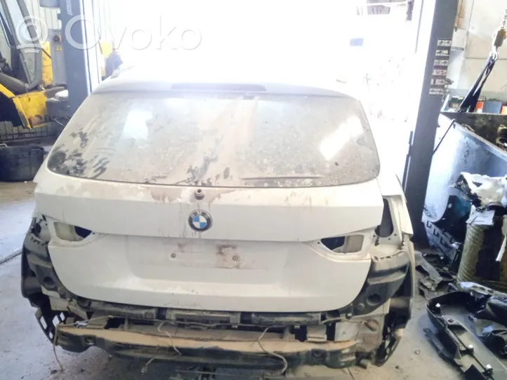 BMW X1 E84 Portiera posteriore 41002993152