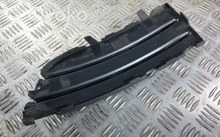 Volvo C30 Mascherina inferiore del paraurti anteriore 30657198