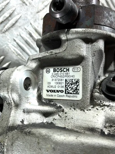 Volvo V60 Pompe d'injection de carburant à haute pression 31372081