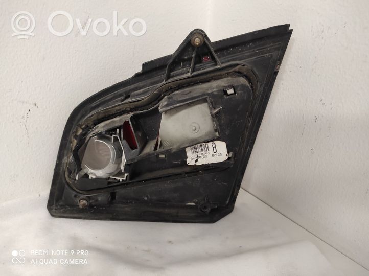 Nissan Primera Takaluukun takavalot 23320204