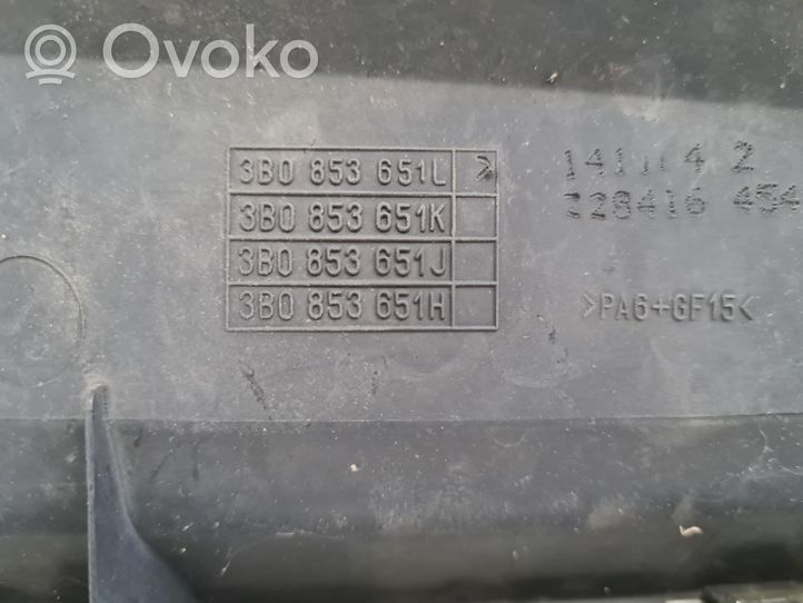 Volkswagen PASSAT B5.5 Etupuskurin ylempi jäähdytinsäleikkö 3B0853651L