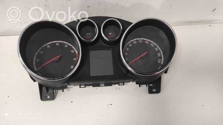 Opel Meriva B Speedometer (instrument cluster) 13349517