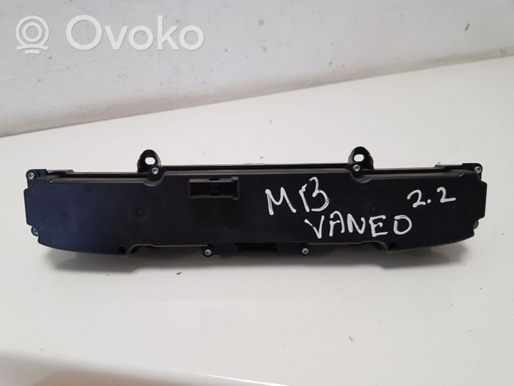 Mercedes-Benz Vaneo W414 Interruttore luci di emergenza 6395450207