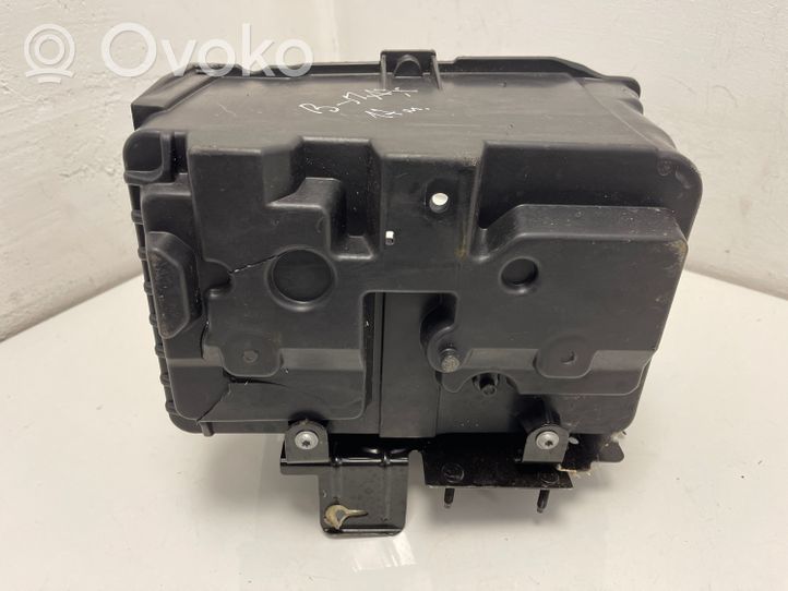 Ford B-MAX Vassoio scatola della batteria C1BT10723BB