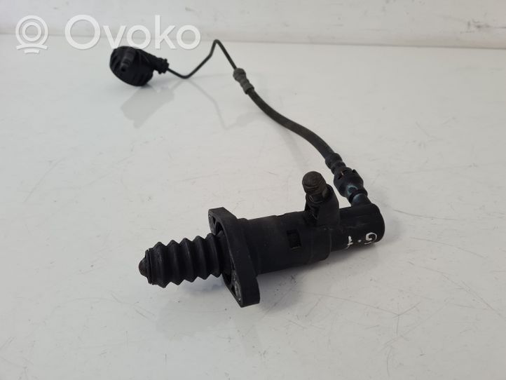 Volkswagen Golf VII Cylindre récepteur d'embrayage 5Q0721261C