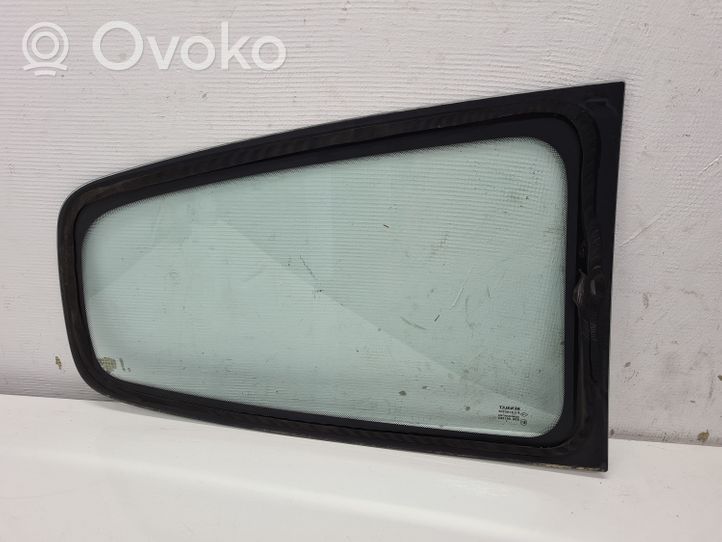 Renault Twingo II Rear side window/glass 