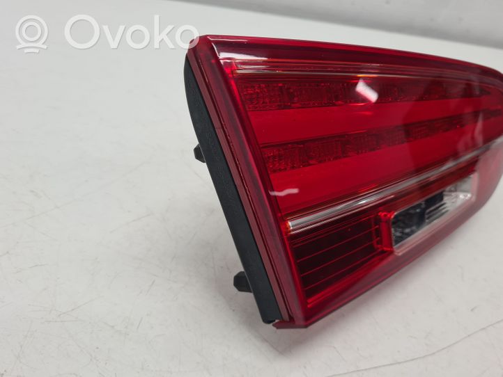 Hyundai Santa Fe Lampy tylnej klapy bagażnika 924052W1