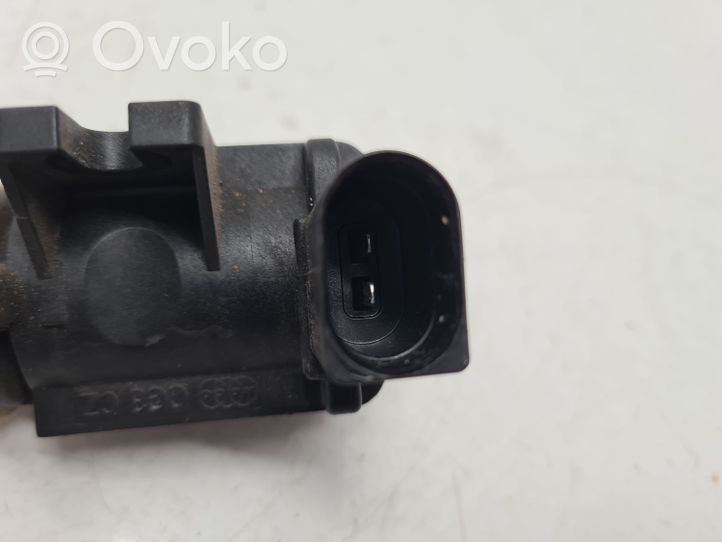 Volkswagen PASSAT B7 Electrovanne Soupape de Sûreté / Dépression 1K0906627B