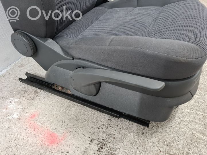 Volkswagen Polo IV 9N3 Priekinė keleivio sėdynė 