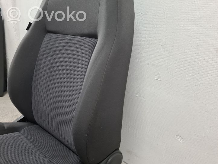 Volkswagen Polo IV 9N3 Front passenger seat 