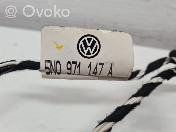 Volkswagen Tiguan Wiązka przewodów klapy tylnej / bagażnika 5N0971147A