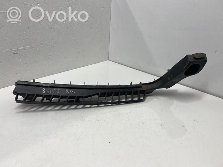 Skoda Fabia Mk3 (NJ) Support de pare-chocs arrière 6V9807864