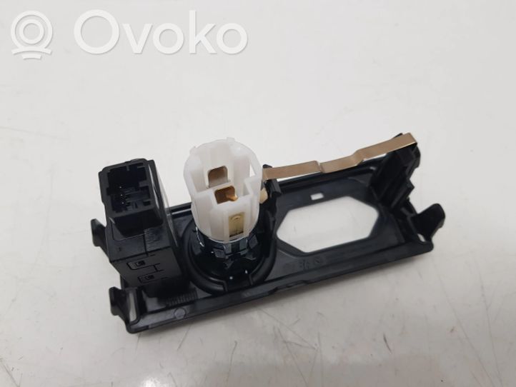 5U0035726 Skoda Kodiaq USB socket connector, 33.00 € | RRR