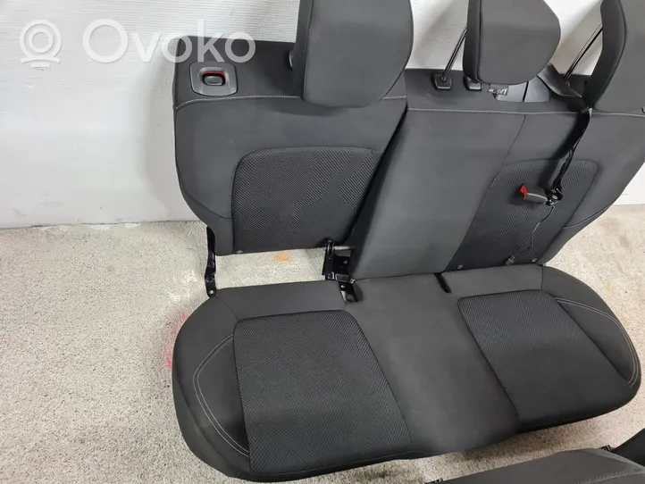 Ford Fiesta Seat set 