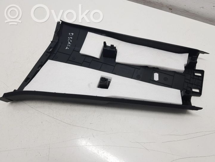 657867282B Skoda Scala (B) pillar trim (bottom), 19.00 € | RRR