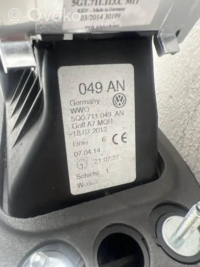 Volkswagen Golf VII Sélecteur de boîte de vitesse 5Q0711049AN