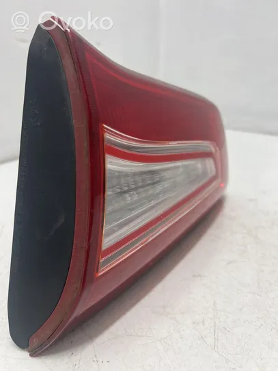 KIA Sportage Tailgate rear/tail lights 924053W0