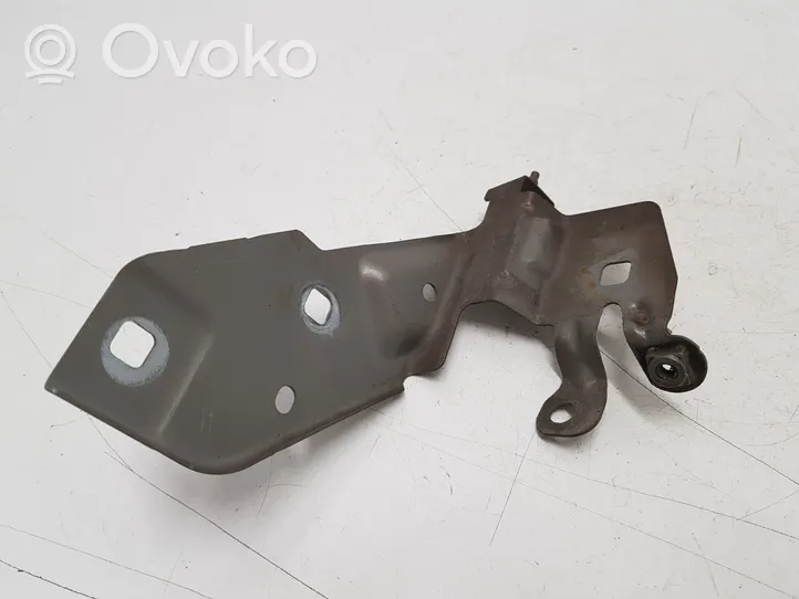 Renault Captur Fender mounting bracket 620439328