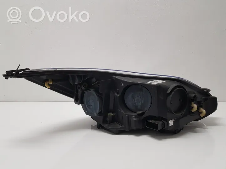 Ford Focus Lampa przednia BM5113W030NE