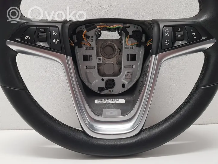 Opel Astra J Steering wheel 13351029