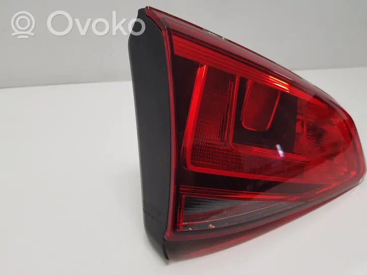 Volkswagen Golf VII Lampy tylnej klapy bagażnika 5G0945093AE