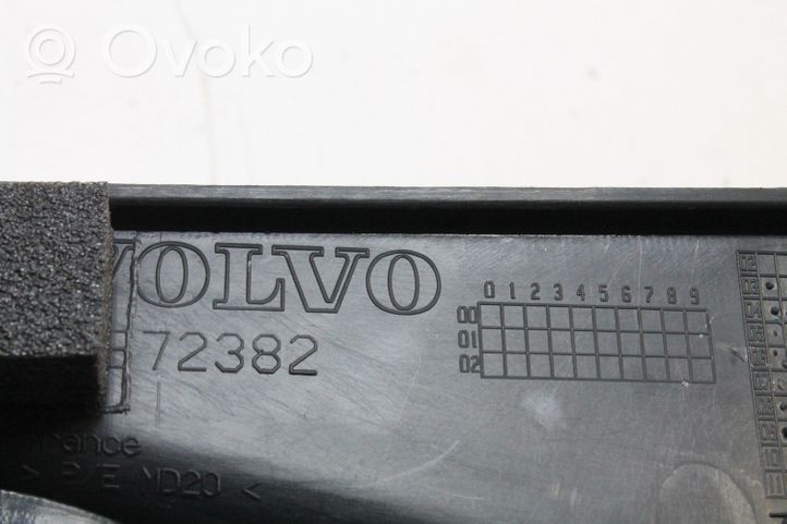 Volvo C70 Tappo cornice del serbatoio 72382