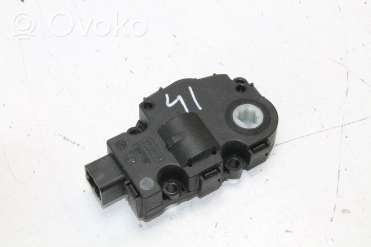 BMW 1 E81 E87 Stellmotor Heizung Klima CZ1139300711