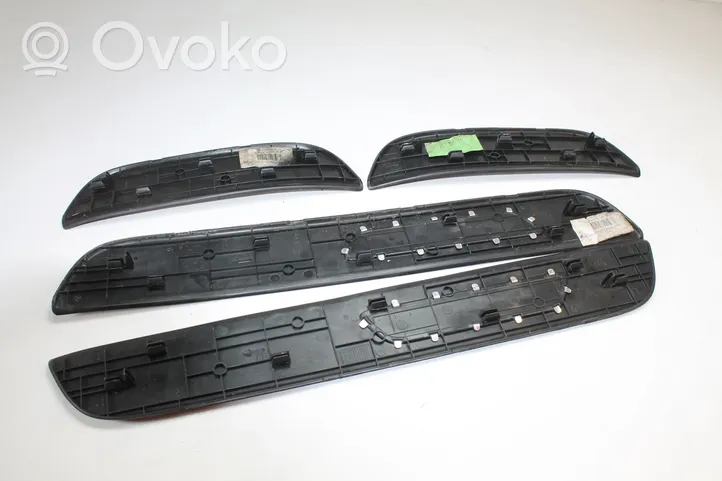 KIA Ceed Set di rifiniture davanzale (interno) 85882A2051