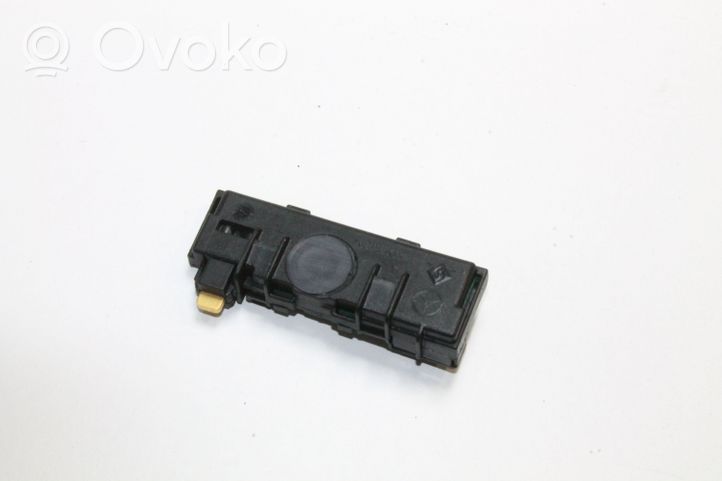 Mercedes-Benz B W246 W242 Oil temperature sensor A1729058200