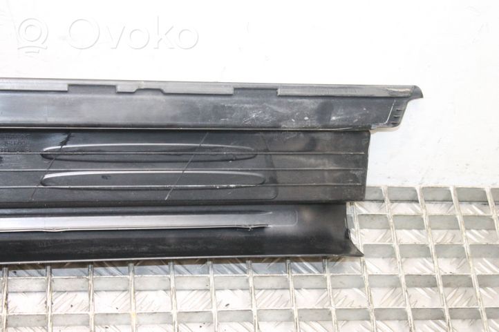 Mercedes-Benz SLK R171 Etuoven kynnyksen suojalista 1716800135