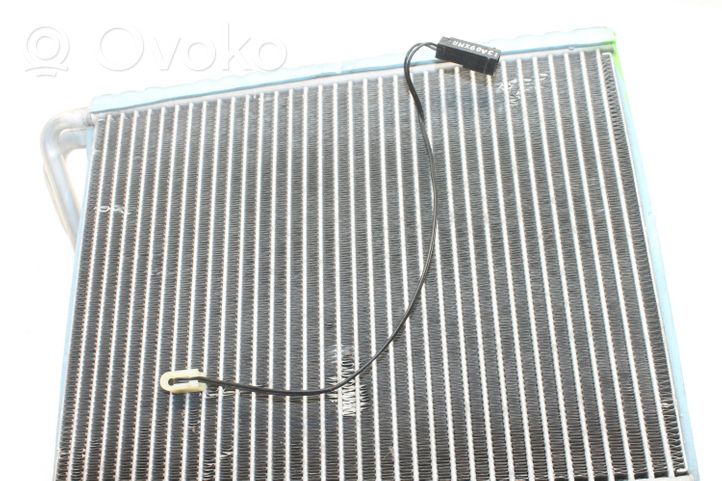 KIA Sorento Radiateur soufflant de chauffage 