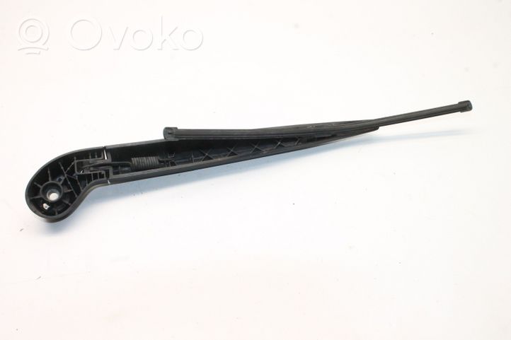 Volvo V70 Aizmugurējā loga tīrītājs 30663892