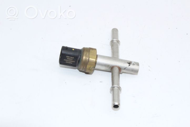 Jaguar F-Type Fuel pressure sensor 8W839F972AA