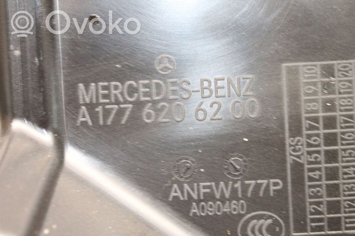 Mercedes-Benz CLA C118 X118 Autres pièces intérieures A1776206200