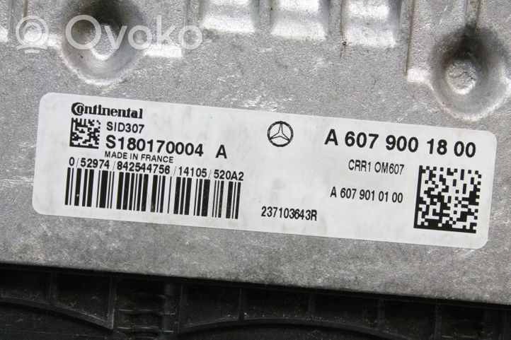 Mercedes-Benz B W246 W242 Moottorinohjausyksikön sarja ja lukkosarja A6079001800