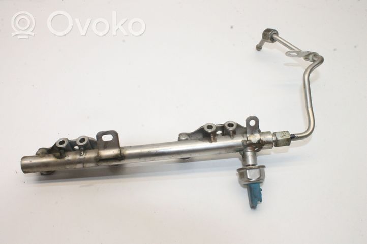 Nissan Pulsar Kraftstoffverteiler Einspritzleiste Verteilerrohr 175226637R