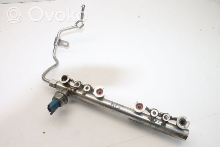 Nissan Pulsar Kraftstoffverteiler Einspritzleiste Verteilerrohr 175226637R