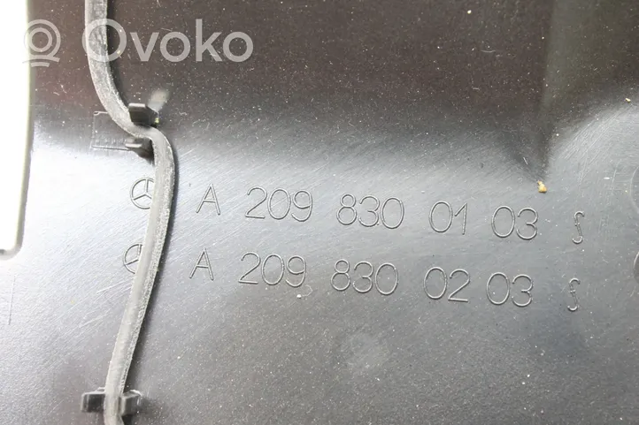 Mercedes-Benz CLK A209 C209 Lango oro grotelės A2098300103