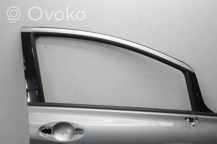 Nissan Note (E12) Priekinės durys 