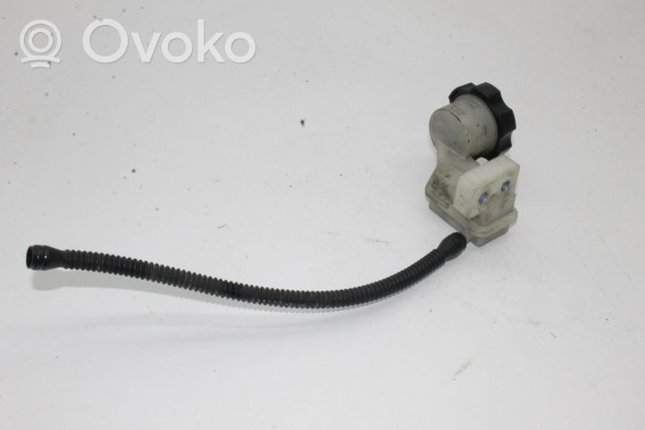 Opel Antara Serbatoio del liquido della frizione 25187418