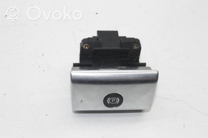 Land Rover Range Rover L322 Przycisk / Włącznik hamulca ręcznego YUG500391