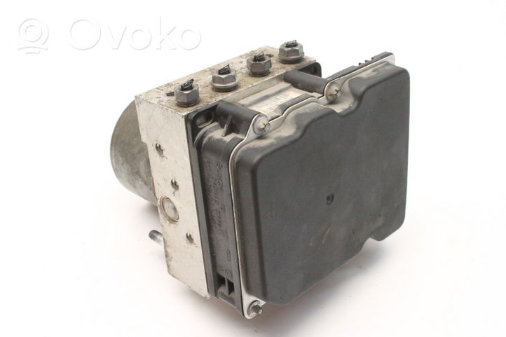 Nissan Note (E11) ABS-pumppu 476609U40A