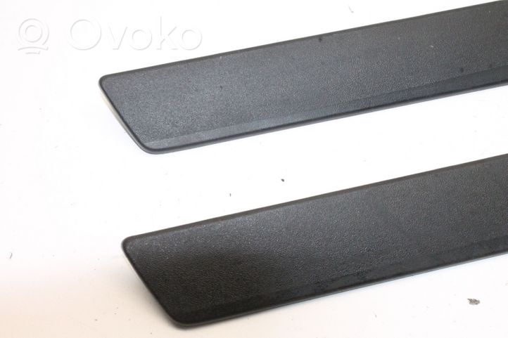 Toyota Prius (XW30) Garniture de protection de seuil intérieur 6791147030