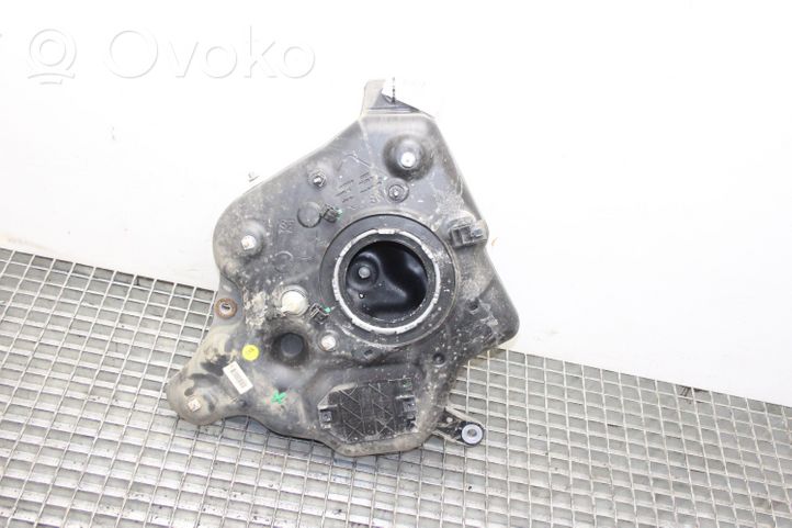 Audi A6 S6 C7 4G Serbatoio vaschetta liquido AdBlue 4G0131877F