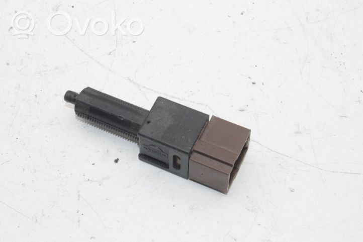 Nissan Qashqai+2 Interruptor sensor del pedal de freno 