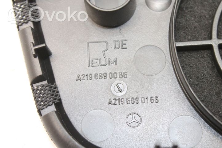 Mercedes-Benz CLS C219 Cache enceinte centrale A2196890066