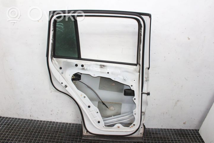 Volkswagen Tiguan Rear door 