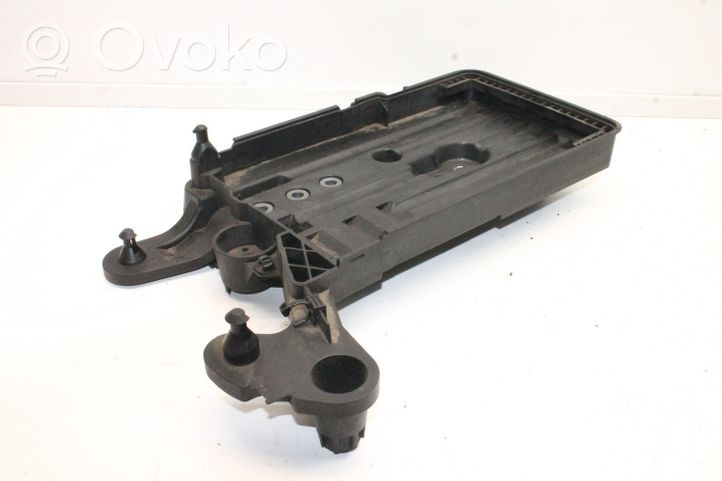 Skoda Octavia Mk3 (5E) Vassoio scatola della batteria 5Q0915321G